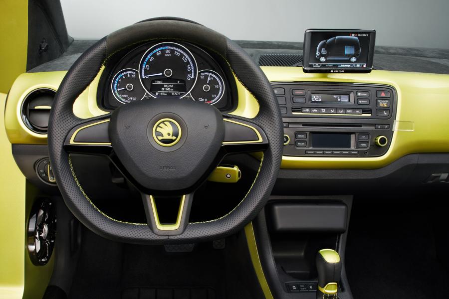 Торпедо Skoda Element Concept 2017 года  (фото 10 из 11)